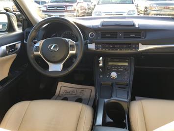 2012 Lexus CT 200h Premium   - Photo 7 - Cincinnati, OH 45255