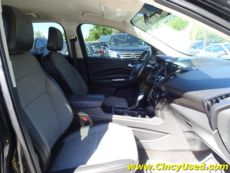 2019 Ford Escape SE - Photo 16 - Cincinnati, OH 45255