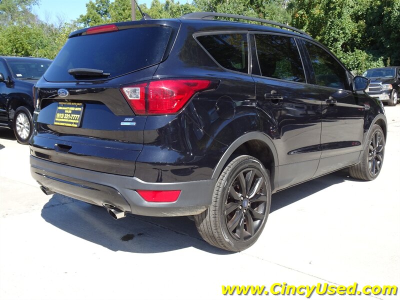 2019 Ford Escape SE - Photo 8 - Cincinnati, OH 45255