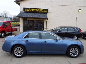 2011 Chrysler 300 C   - Photo 3 - Cincinnati, OH 45255