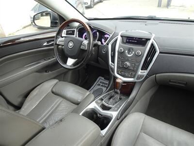 2010 Cadillac SRX Luxury  3.0L V6 AWD - Photo 13 - Cincinnati, OH 45255