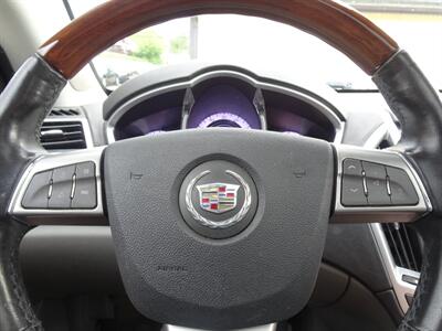 2010 Cadillac SRX Luxury  3.0L V6 AWD - Photo 17 - Cincinnati, OH 45255