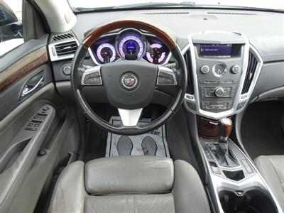 2010 Cadillac SRX Luxury  3.0L V6 AWD - Photo 9 - Cincinnati, OH 45255