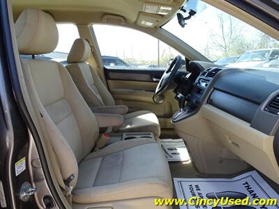 2009 Honda CR-V LX   - Photo 16 - Cincinnati, OH 45255