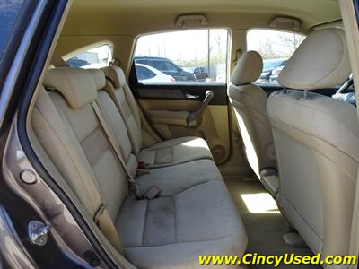 2009 Honda CR-V LX   - Photo 14 - Cincinnati, OH 45255