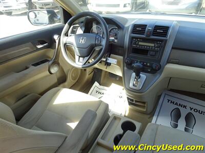 2009 Honda CR-V LX   - Photo 15 - Cincinnati, OH 45255