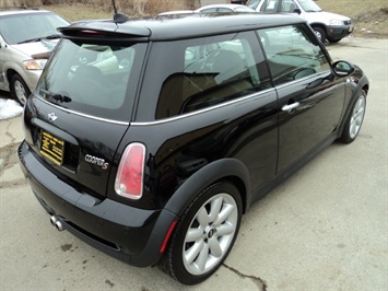 2005 MINI Cooper S   - Photo 6 - Cincinnati, OH 45255