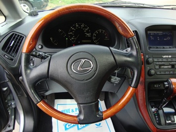 2001 Lexus RX 300   - Photo 24 - Cincinnati, OH 45255