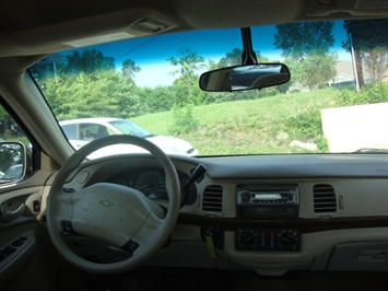 2003 Chevrolet Impala   - Photo 7 - Cincinnati, OH 45255