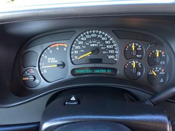 2003 Chevrolet Silverado 2500HD LS   - Photo 17 - Cincinnati, OH 45255