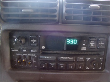 2000 Jeep Wrangler Sport   - Photo 15 - Cincinnati, OH 45255