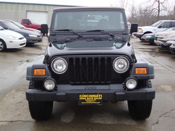 2000 Jeep Wrangler Sport   - Photo 2 - Cincinnati, OH 45255