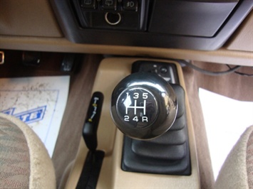 2000 Jeep Wrangler Sport   - Photo 16 - Cincinnati, OH 45255