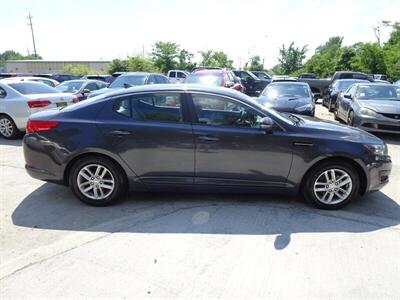 2011 Kia Optima LX  I4 FWD - Photo 24 - Cincinnati, OH 45255