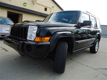 2006 Jeep Commander   - Photo 11 - Cincinnati, OH 45255