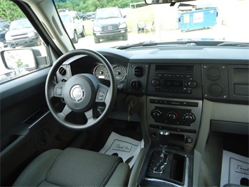 2006 Jeep Commander   - Photo 14 - Cincinnati, OH 45255