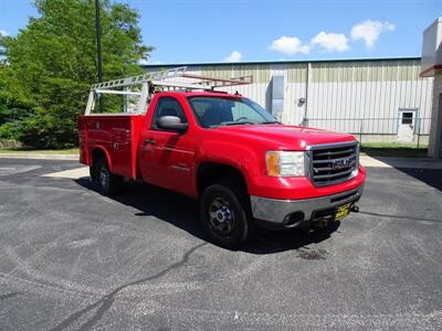 2009 GMC Sierra 3500HD Work Truck  Ladder Rack Utility Bed - Photo 2 - Cincinnati, OH 45255
