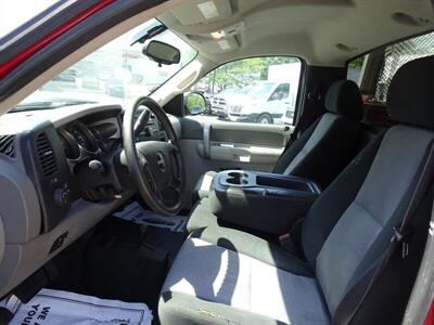 2009 GMC Sierra 3500HD Work Truck  Ladder Rack Utility Bed - Photo 25 - Cincinnati, OH 45255