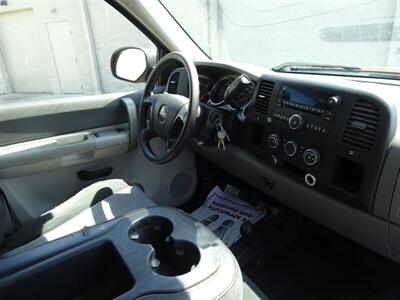 2009 GMC Sierra 3500HD Work Truck  Ladder Rack Utility Bed - Photo 20 - Cincinnati, OH 45255