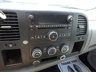 2009 GMC Sierra 3500HD Work Truck  Ladder Rack Utility Bed - Photo 32 - Cincinnati, OH 45255