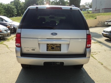 2004 Ford Explorer XLT   - Photo 5 - Cincinnati, OH 45255