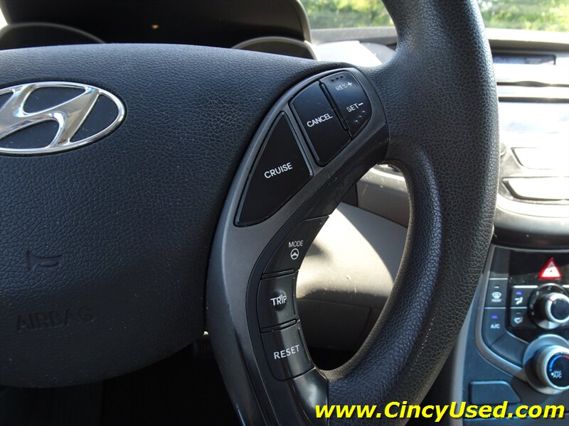 2014 Hyundai Elantra SE - Photo 20 - Cincinnati, OH 45255