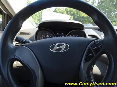 2014 Hyundai Elantra SE - Photo 19 - Cincinnati, OH 45255