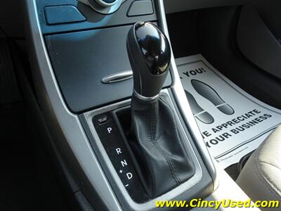 2014 Hyundai Elantra SE - Photo 17 - Cincinnati, OH 45255