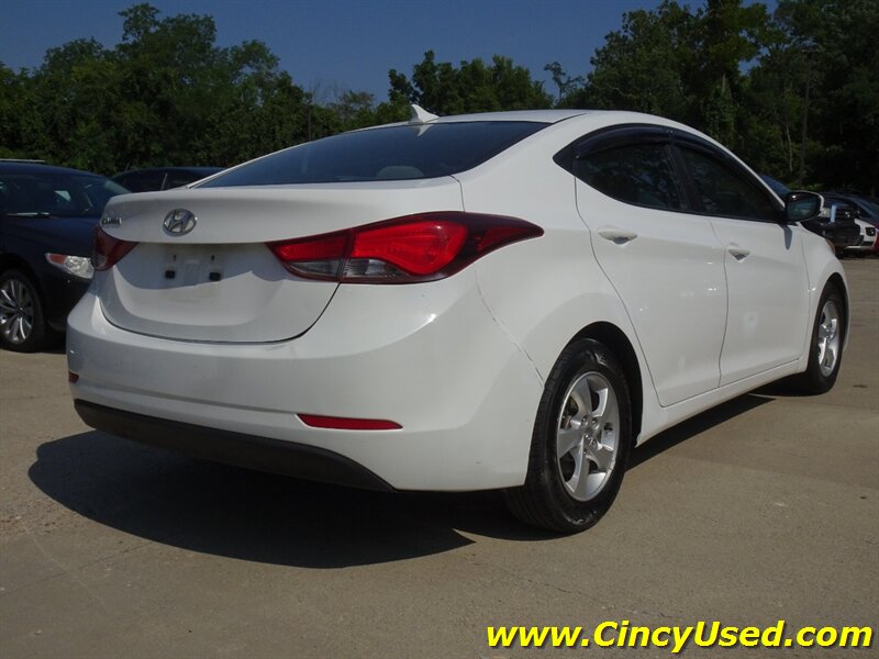 2014 Hyundai Elantra SE - Photo 5 - Cincinnati, OH 45255