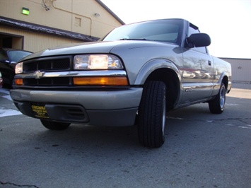 1999 Chevrolet S10 LS   - Photo 12 - Cincinnati, OH 45255