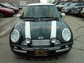 2002 MINI Cooper   - Photo 2 - Cincinnati, OH 45255