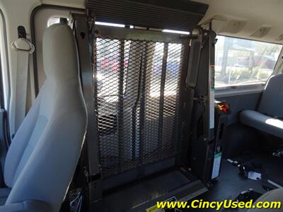 2011 Ford E-Series Van E-350 SD XLT Driver handicap van   - Photo 21 - Cincinnati, OH 45255