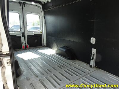 2020 Ford Transit 250   - Photo 16 - Cincinnati, OH 45255