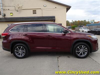 2017 Toyota Highlander XLE - Photo 5 - Cincinnati, OH 45255