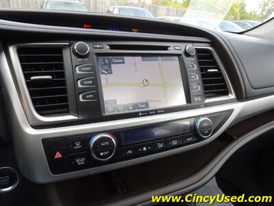 2017 Toyota Highlander XLE - Photo 20 - Cincinnati, OH 45255