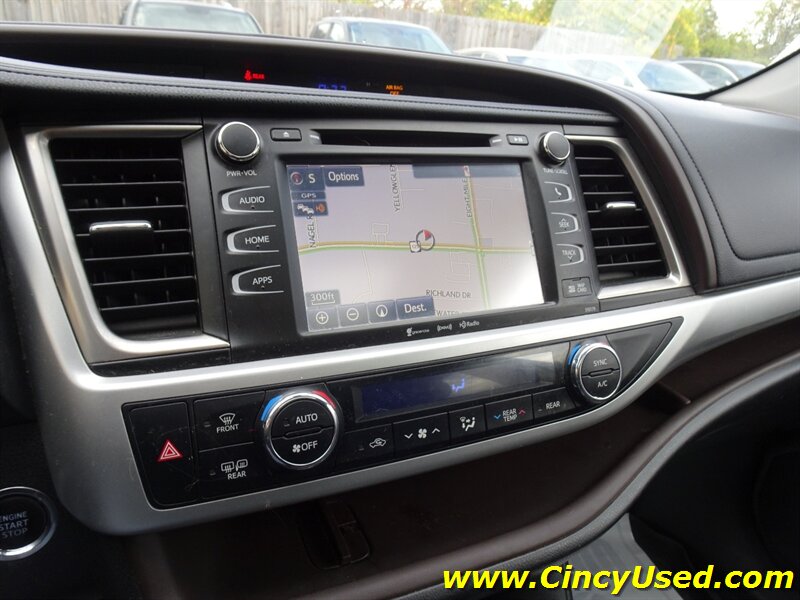 2017 Toyota Highlander XLE - Photo 20 - Cincinnati, OH 45255