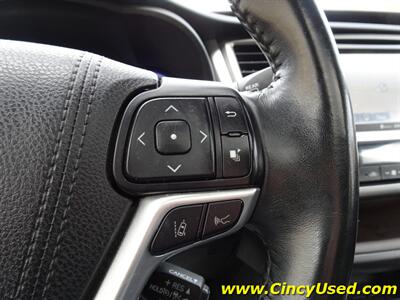 2017 Toyota Highlander XLE - Photo 24 - Cincinnati, OH 45255