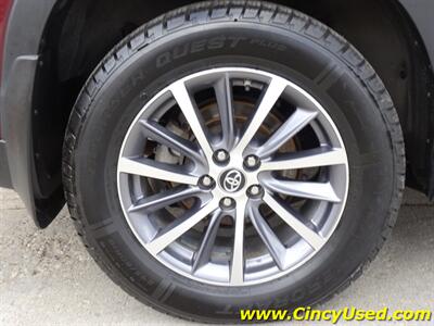 2017 Toyota Highlander XLE - Photo 33 - Cincinnati, OH 45255