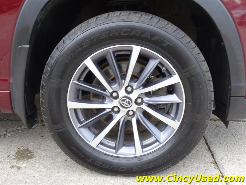 2017 Toyota Highlander XLE - Photo 34 - Cincinnati, OH 45255