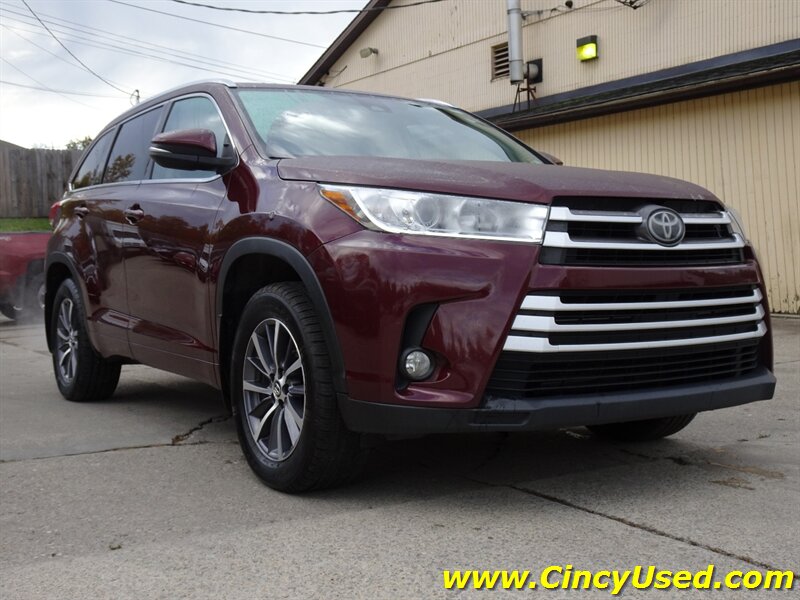 2017 Toyota Highlander XLE - Photo 4 - Cincinnati, OH 45255