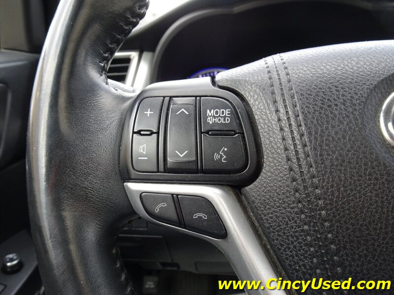 2017 Toyota Highlander XLE - Photo 23 - Cincinnati, OH 45255