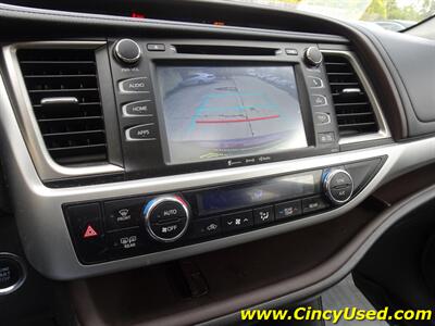2017 Toyota Highlander XLE - Photo 21 - Cincinnati, OH 45255