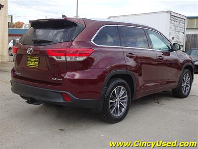 2017 Toyota Highlander XLE - Photo 6 - Cincinnati, OH 45255