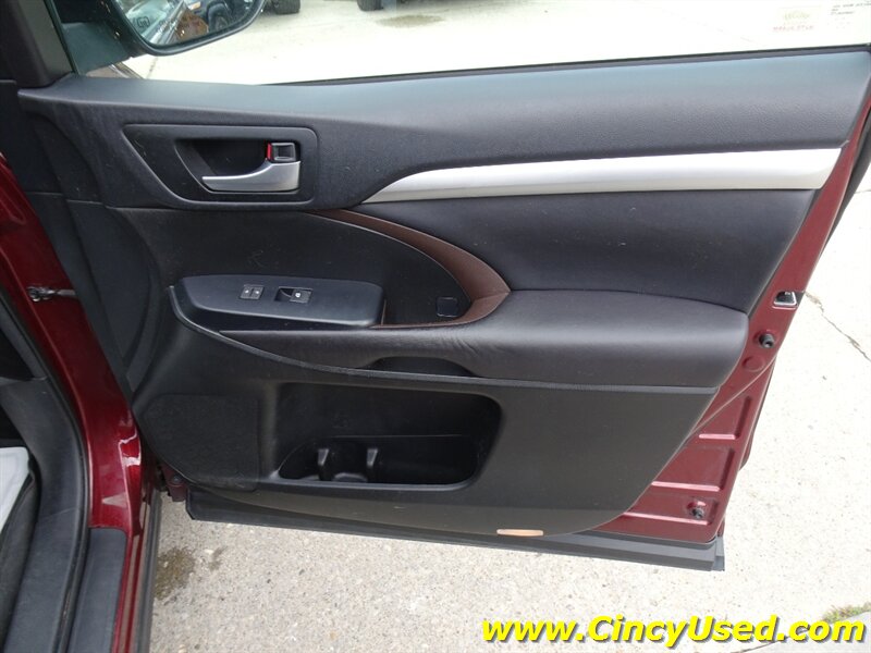 2017 Toyota Highlander XLE - Photo 30 - Cincinnati, OH 45255