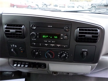 2006 Ford F-350 XLT   - Photo 16 - Cincinnati, OH 45255