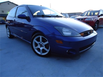 2004 Ford Focus SVT   - Photo 10 - Cincinnati, OH 45255