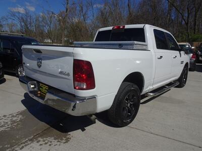 2013 RAM 1500 SLT  3.6L V6 4X4 - Photo 5 - Cincinnati, OH 45255