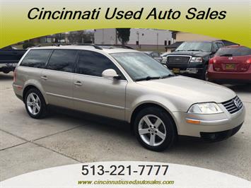 2004 Volkswagen Passat GLX   - Photo 1 - Cincinnati, OH 45255