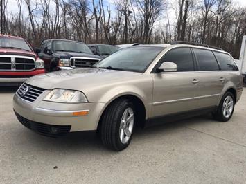 2004 Volkswagen Passat GLX   - Photo 11 - Cincinnati, OH 45255