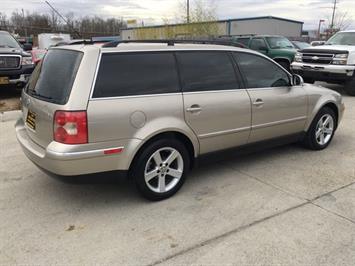 2004 Volkswagen Passat GLX   - Photo 6 - Cincinnati, OH 45255